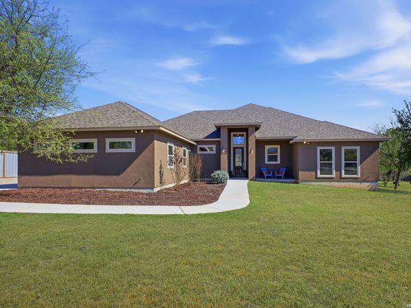 2228 Deer Run, New Braunfels, TX 78132