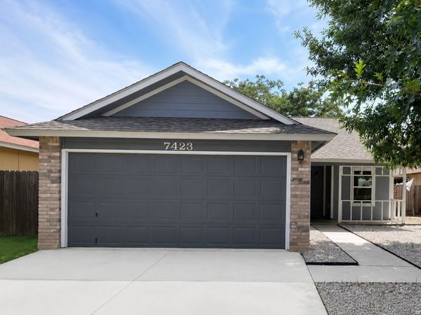 7423 Hardesty, San Antonio, TX 78250