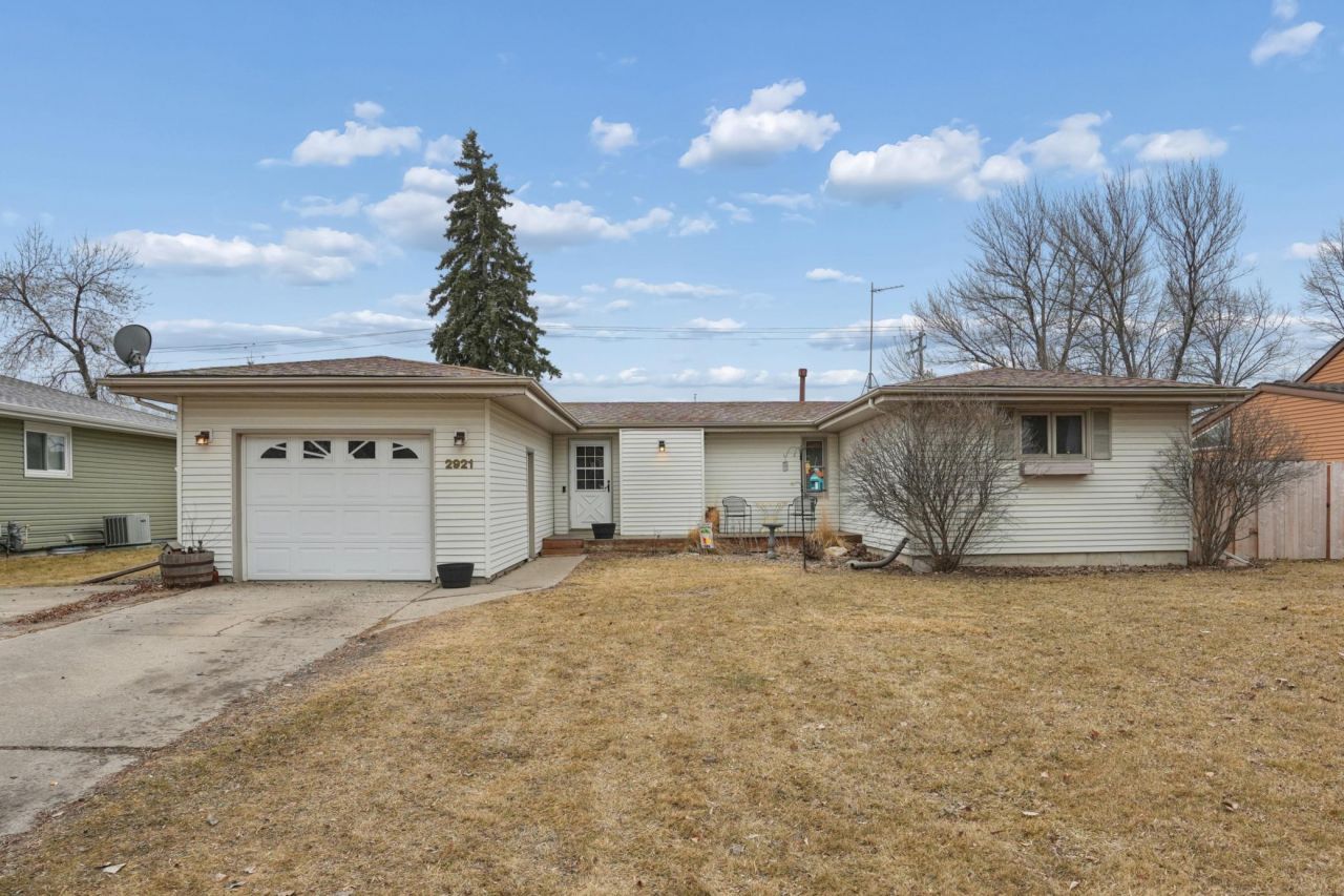 2921 12th Street S primary photo