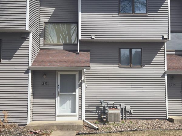 28 Elton Ridge Court NW, Rochester, MN 55901