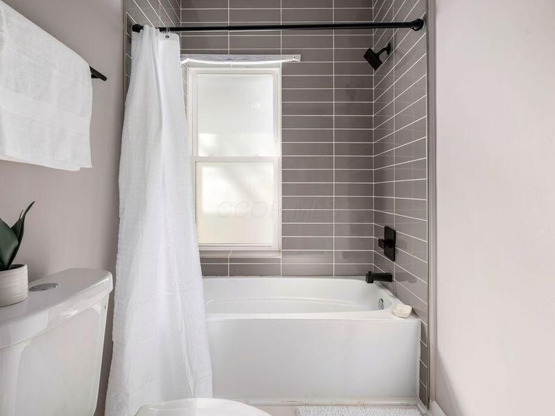 1213-1215 E Livingston Avenue, Columbus, OH 43205 Photo 40