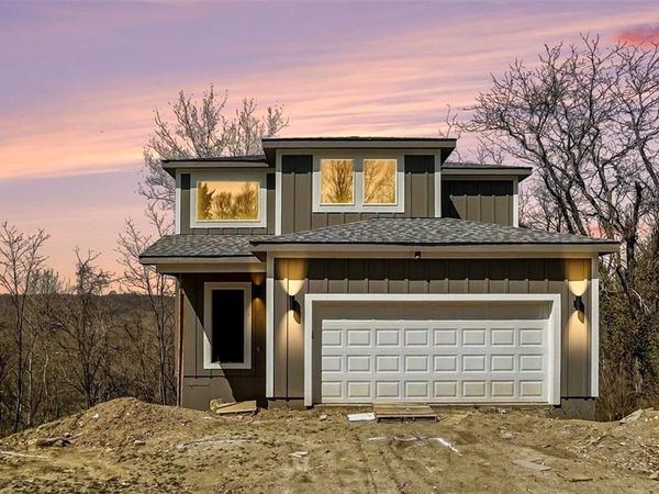 5516 NW Verlin Drive, Kansas City, MO 64152