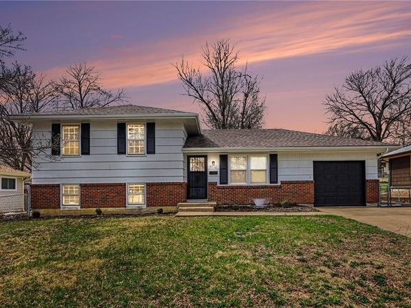 9112 Marsh Avenue, Kansas City, MO 64138