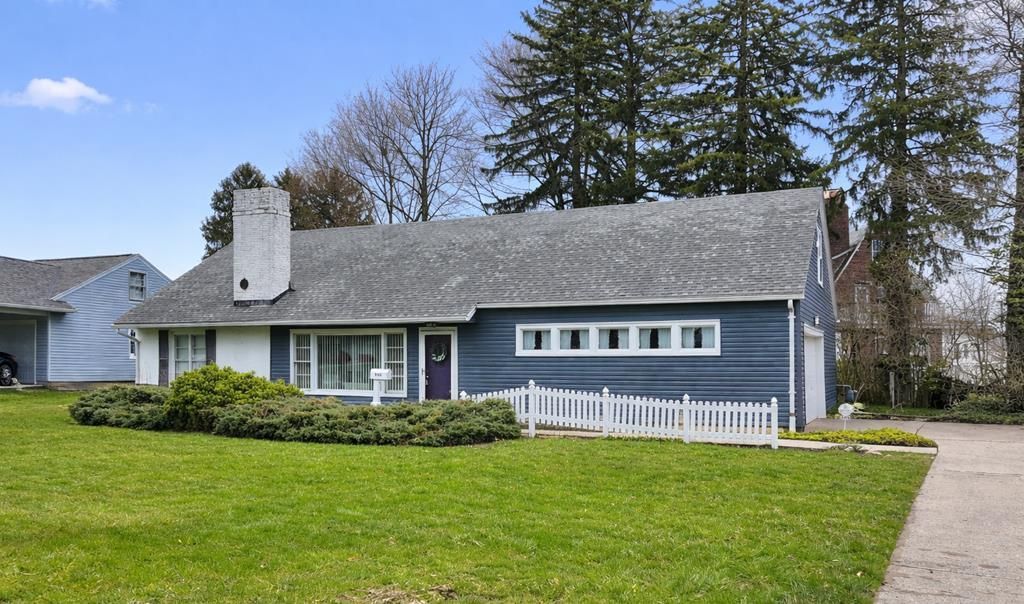 945 Dickson Parkway, Mansfield, OH 44907 Main Photo