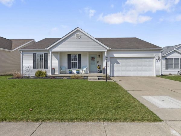 1913 Miniature Rose Lane, Mishawaka, IN 46544