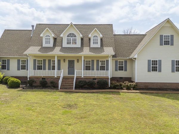 565 BOWEN DR, Savannah, TN 38372