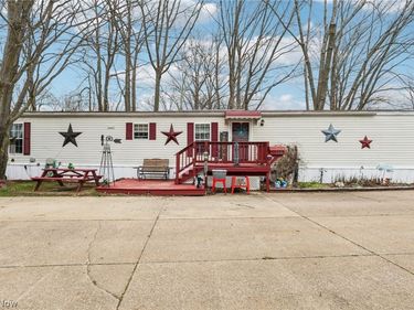188 Paradise Boulevard, Madison, OH 44057