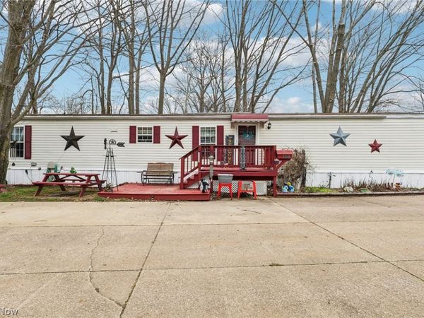 188 Paradise Boulevard, Madison, OH 44057