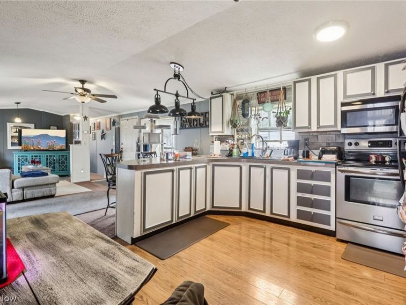 188 Paradise Boulevard, Madison, OH 44057 Photo 12