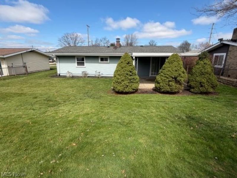 166 Huntington Drive, Northfield Village, OH 44067 Photo 2