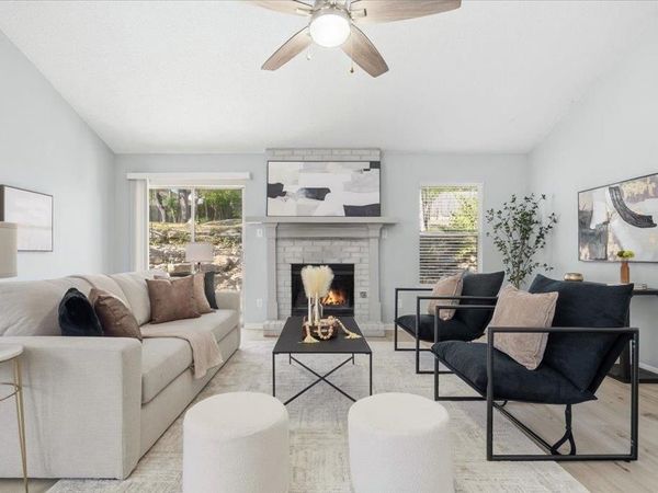 7702 Fenton CV, Austin, TX 78736