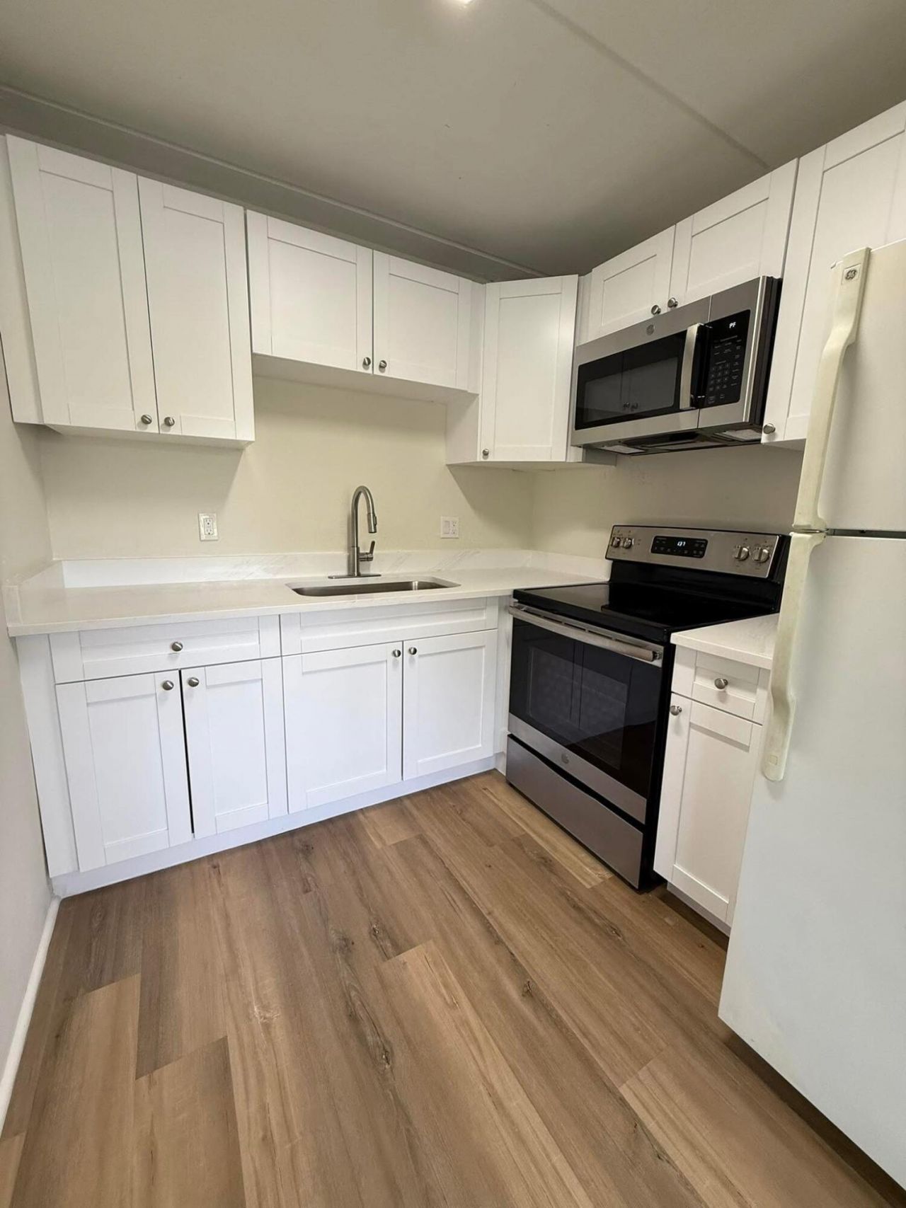 2000 Springdale Boulevard, Unit 204, Palm Springs, FL 33461 Photo