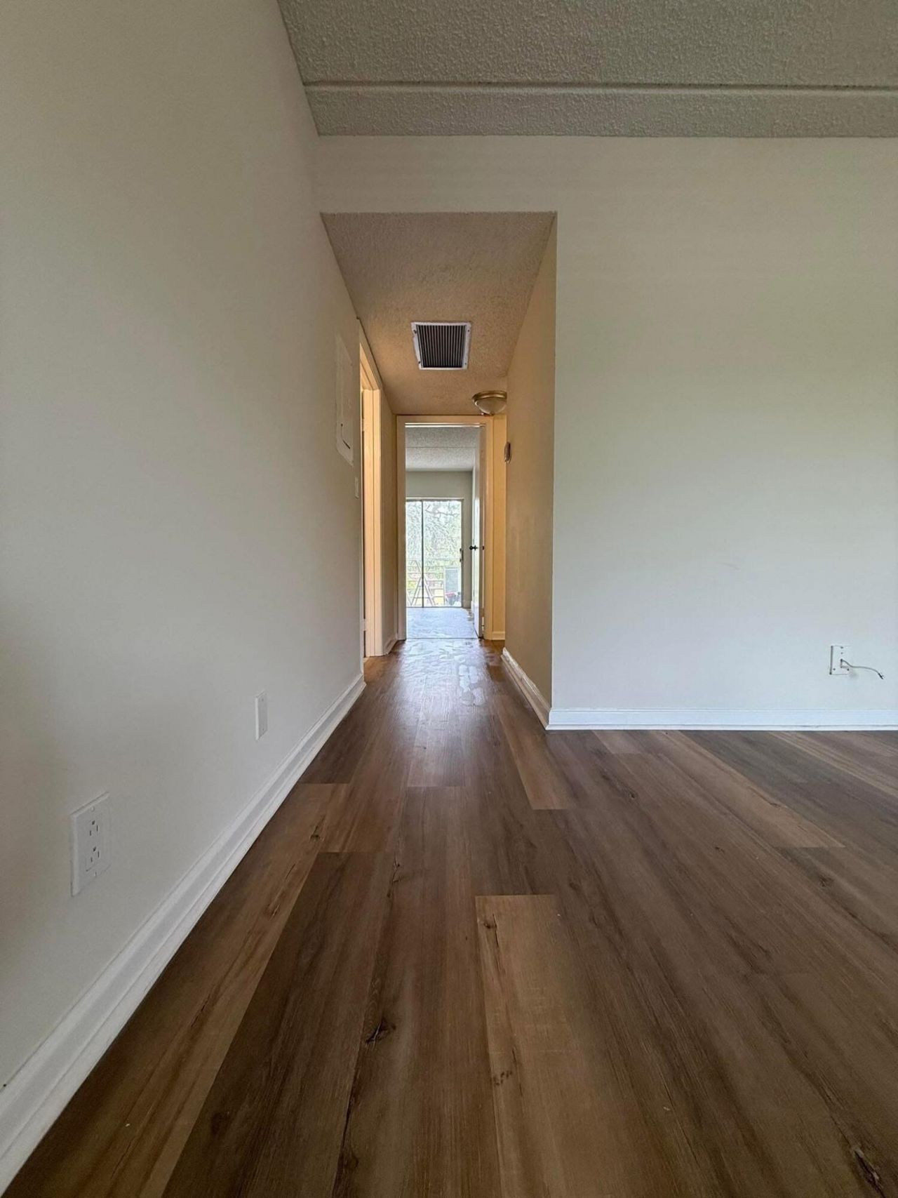 2000 Springdale Boulevard, Unit 204, Palm Springs, FL 33461 Photo