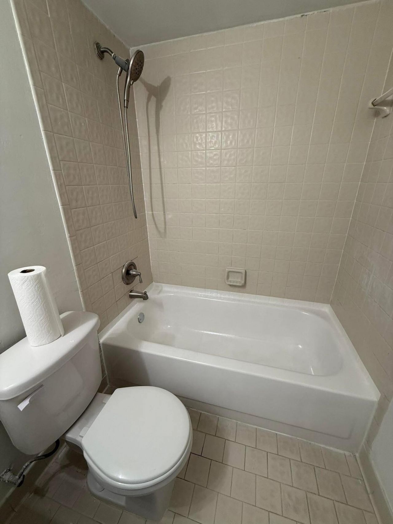 2000 Springdale Boulevard, Unit 204, Palm Springs, FL 33461 Photo