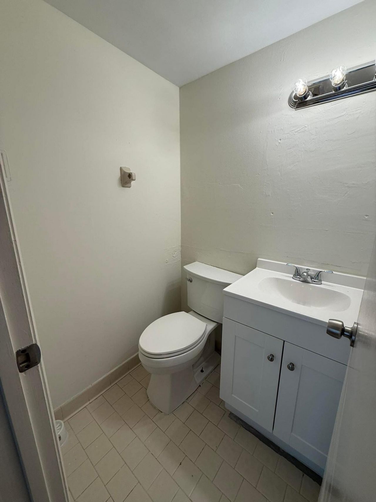 2000 Springdale Boulevard, Unit 204, Palm Springs, FL 33461 Photo