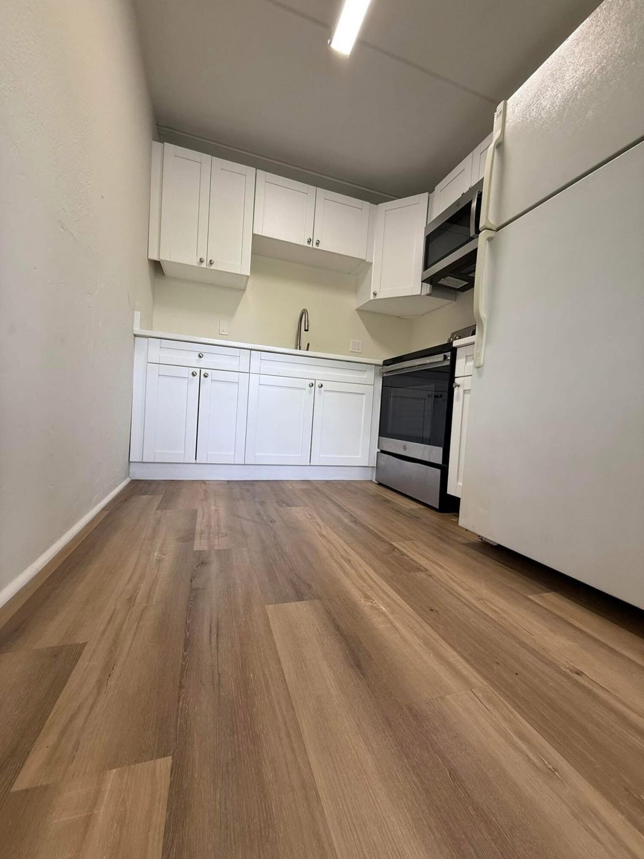 2000 Springdale Boulevard, Unit 204, Palm Springs, FL 33461 Photo