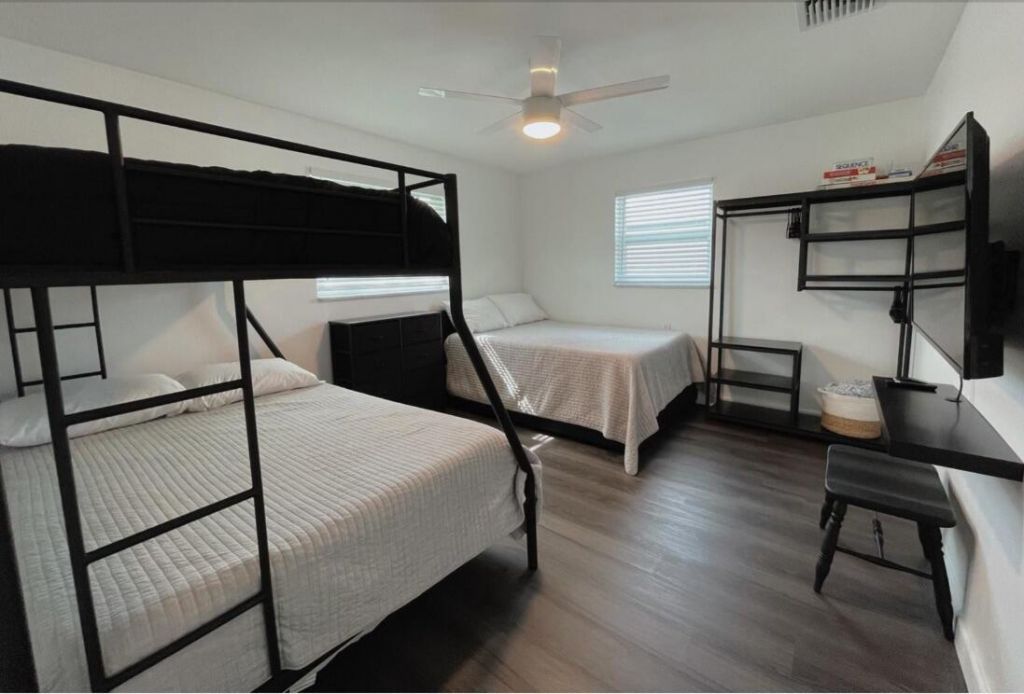 1523 Berkshire Avenue, Jupiter, FL 33469 Photo