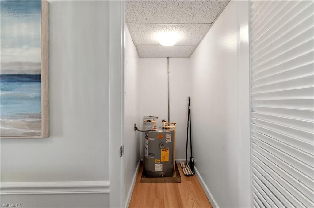 570 12th Ave S, Unit 570, Naples, FL 34102 Photo