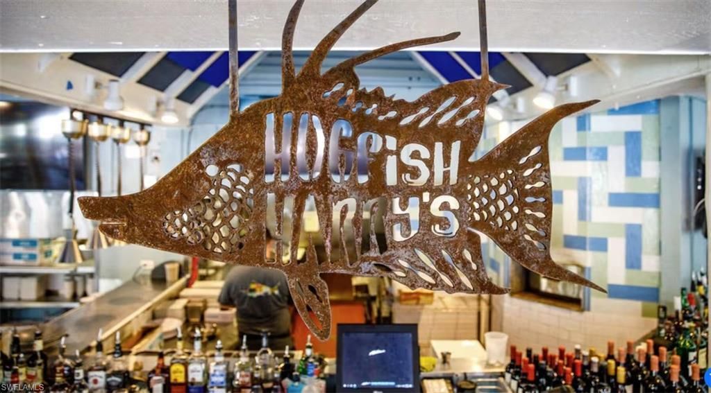 600 Neapolitan Way , Unit 226, Naples, FL 34103 Photo