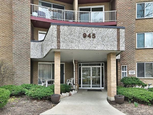 945 E Kenilworth Avenue , Unit 312, Palatine, IL 60074