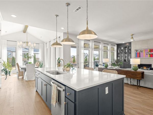 8806 W Comet Drive , Bentonville, AR 72713