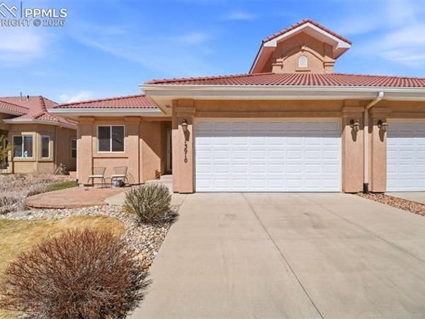 13910 Paradise Villas Grove, Colorado Springs, CO 80921
