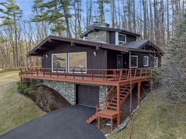 15079 W Lake Road, Branchport, NY 14418