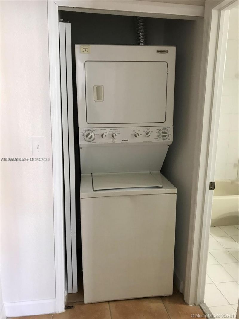 17720 NW 73rd Ave, Unit 105, Hialeah, FL 33015 Photo