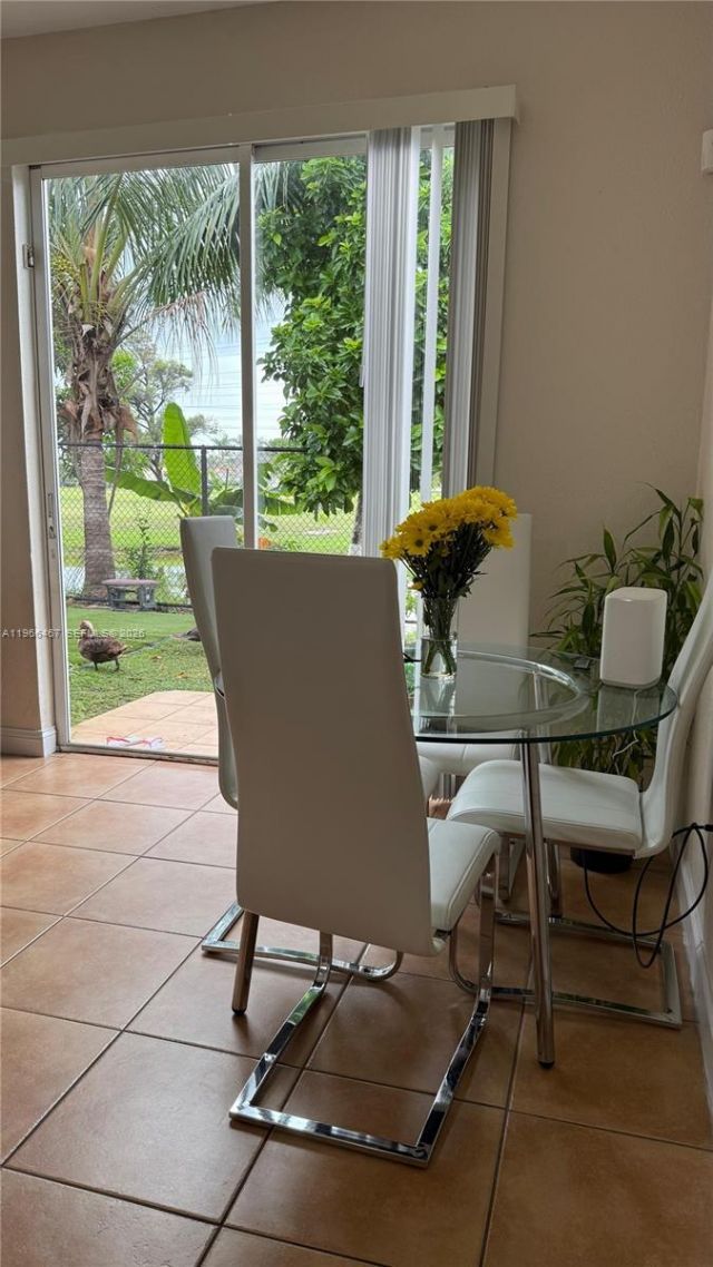 17720 NW 73rd Ave, Unit 105, Hialeah, FL 33015 Photo