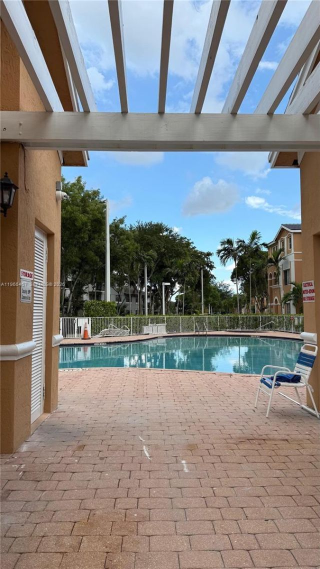 17720 NW 73rd Ave, Unit 105, Hialeah, FL 33015 Photo