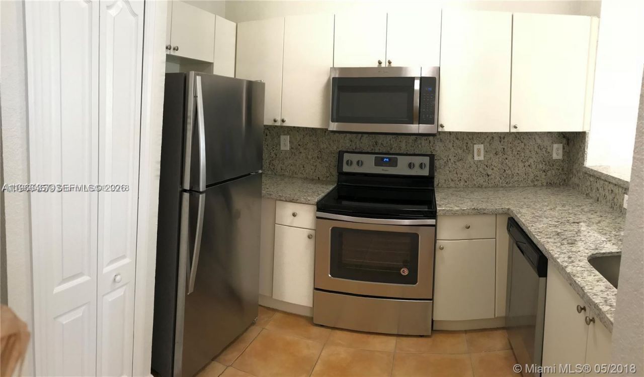 17720 NW 73rd Ave, Unit 105, Hialeah, FL 33015 Photo