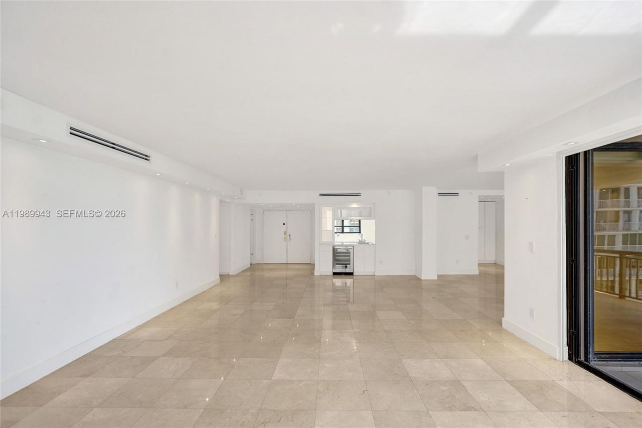 10175 Collins Ave, Unit 504, Bal Harbour, FL 33154 Photo