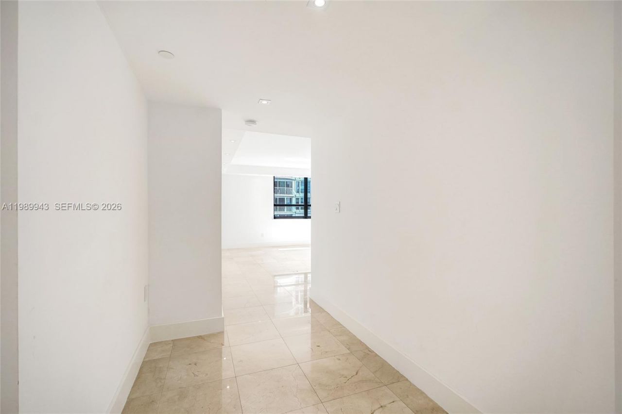 10175 Collins Ave, Unit 504, Bal Harbour, FL 33154 Photo