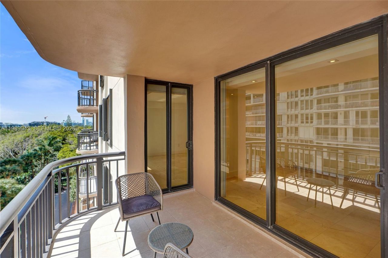 10175 Collins Ave, Unit 504, Bal Harbour, FL 33154 Photo