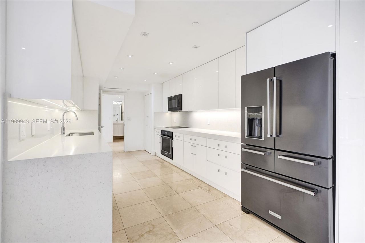 10175 Collins Ave, Unit 504, Bal Harbour, FL 33154 Photo