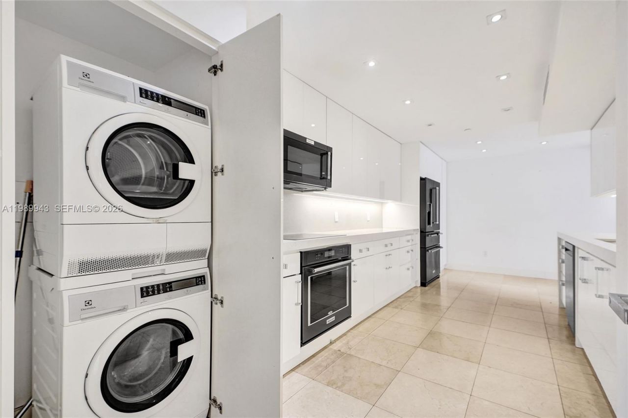 10175 Collins Ave, Unit 504, Bal Harbour, FL 33154 Photo