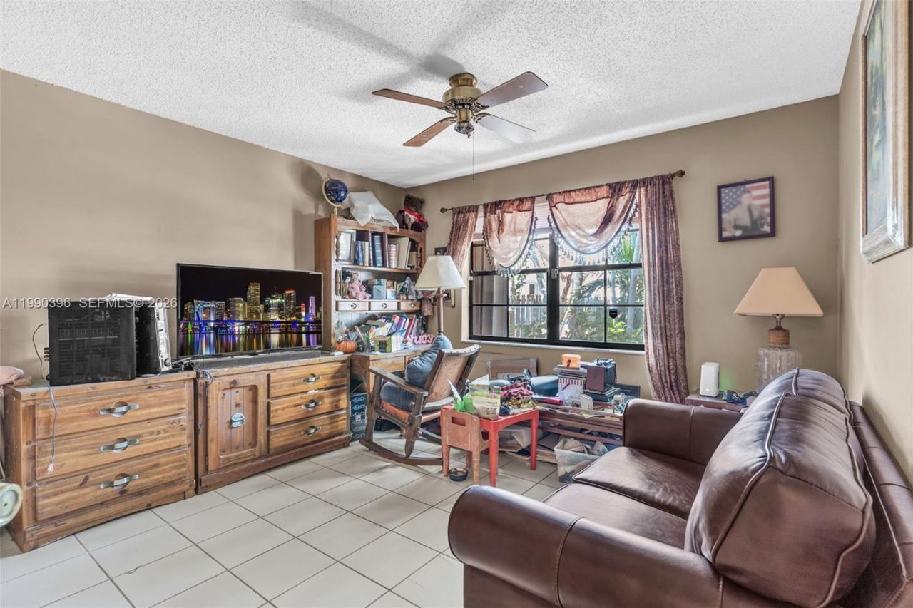 15012 SW 45th Ln , Miami, FL 33185 Photo