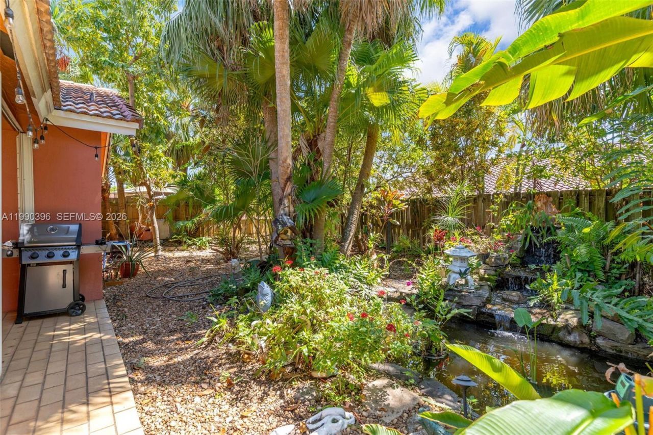 15012 SW 45th Ln , Miami, FL 33185 Photo