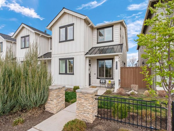 3712 NE Petrosa Avenue, Bend, OR 97701