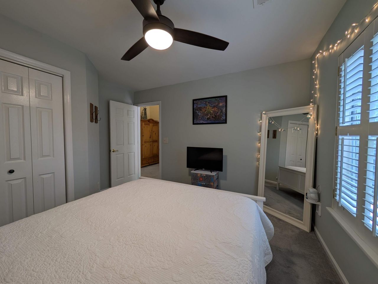 1920 Oak Tree Lane Photo 29