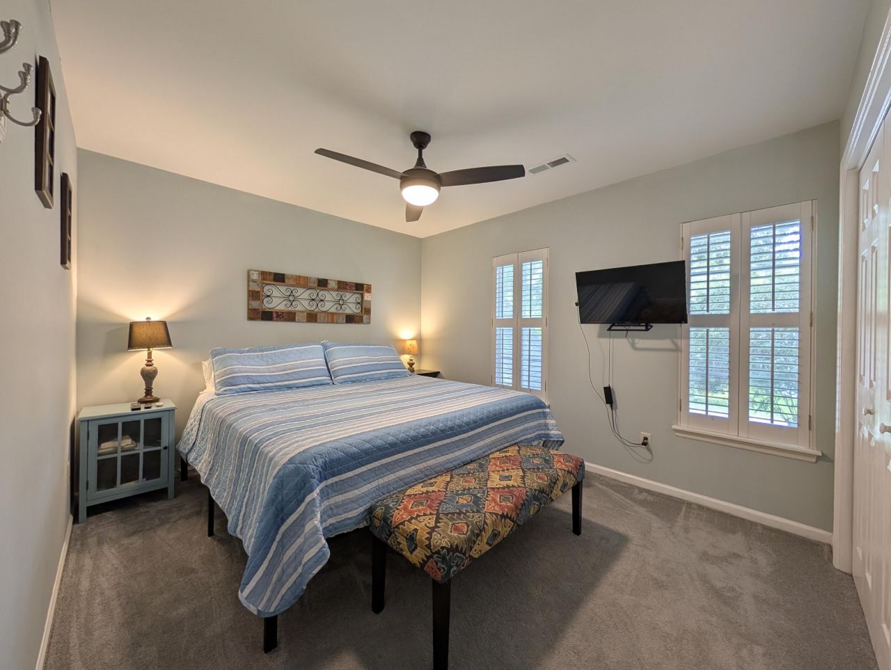 1920 Oak Tree Lane Photo 31