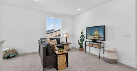 9975 Common Yarrow Way, Sacramento, CA 95829 Photo