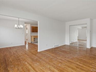 323 N Eton Street, Birmingham, MI 48009