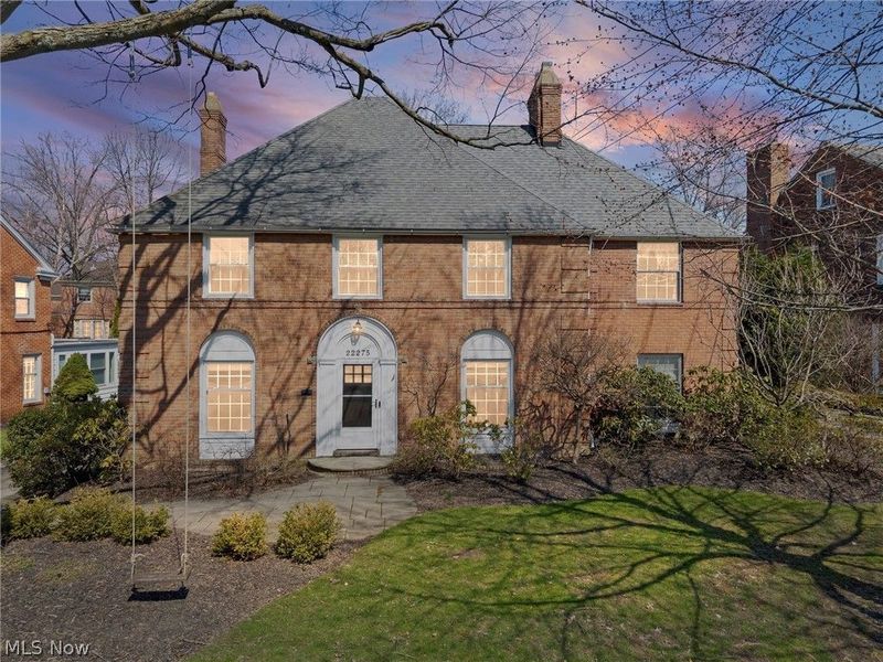 22275 Calverton Road, Shaker Heights, OH 44122 Photo 2