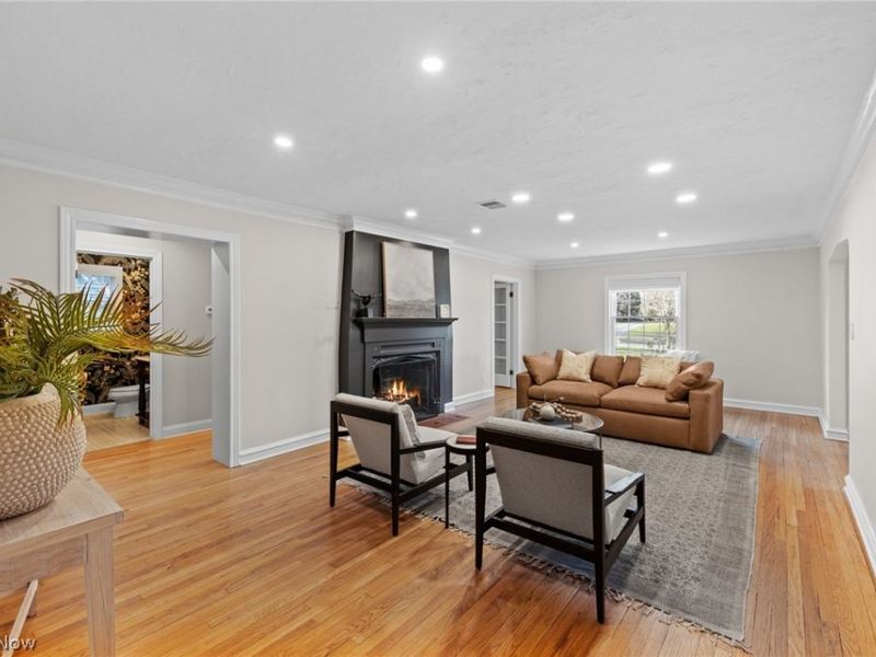 22275 Calverton Road, Shaker Heights, OH 44122 Photo 9