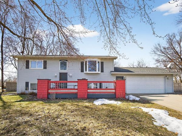 306 Parkview Curve, Zumbrota, MN 55992