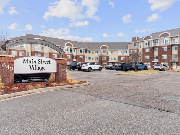 649 Old Highway 8 NW, Unit 227, New Brighton, MN 55112