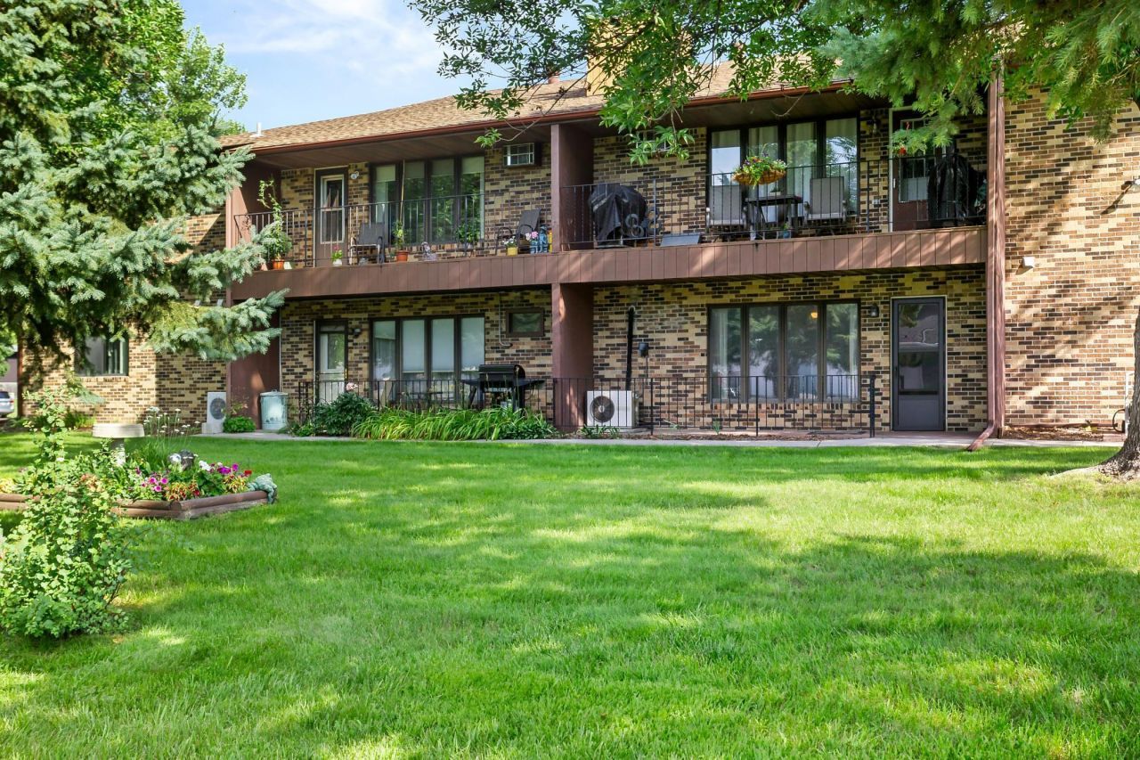 2636 18th Street S primary photo