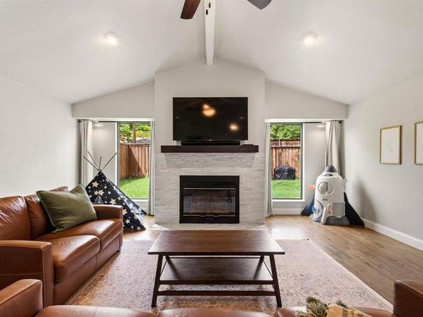 10111 Shadyview Drive, Dallas, TX 75238