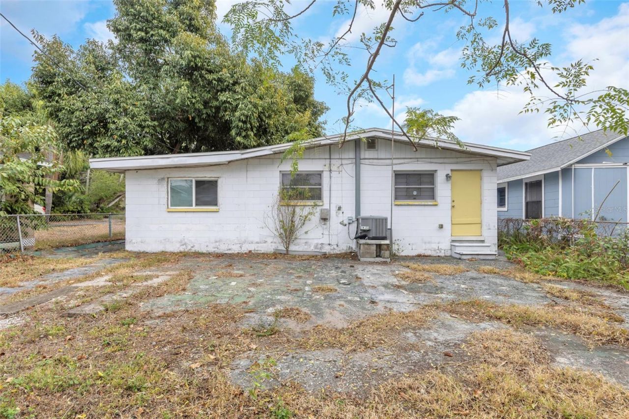 2423 Auburn Street S, Saint Petersburg, FL 33712 Photo